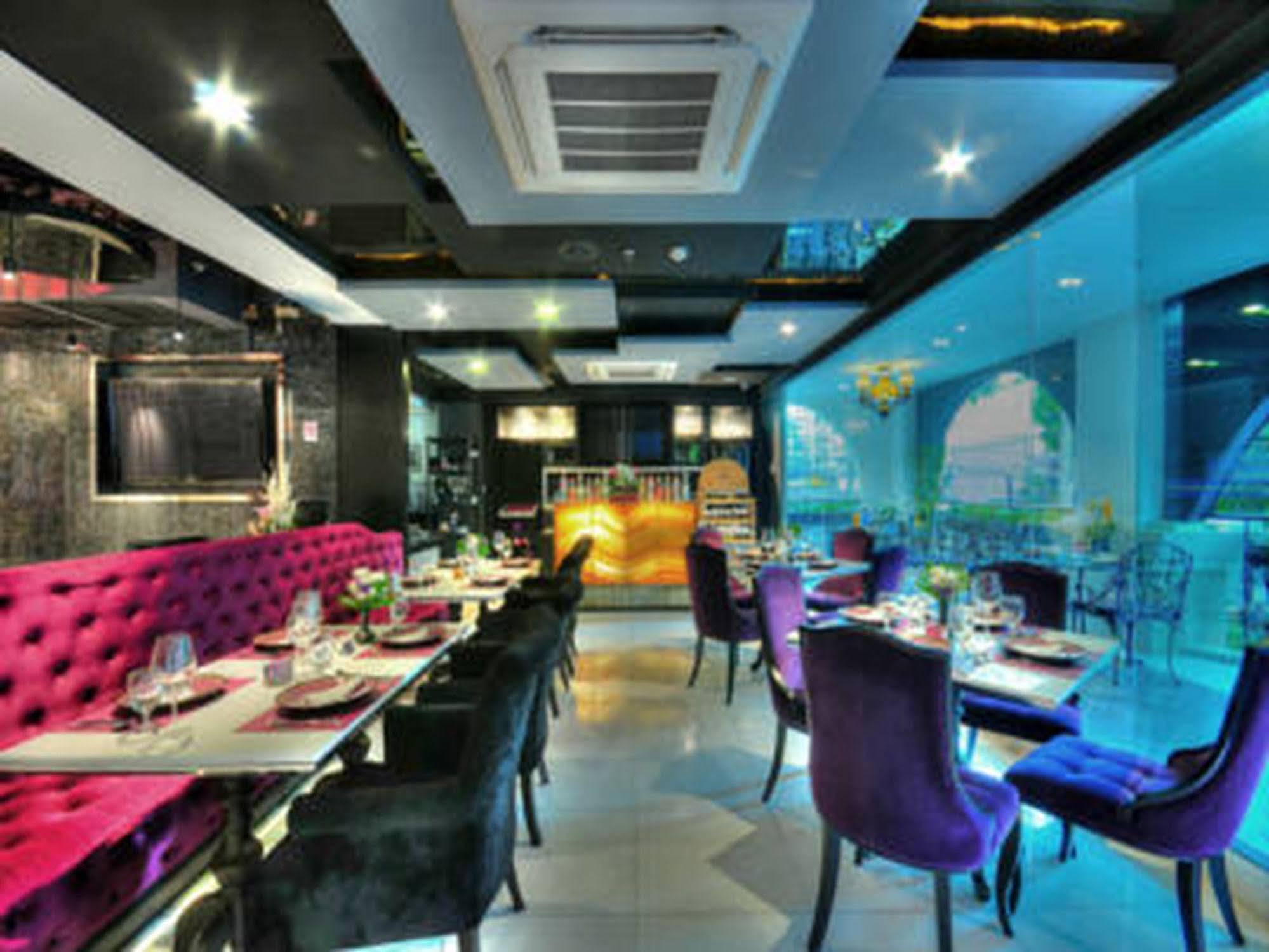Aspira Skyy Sukhumvit 1 Otel Bangkok Dış mekan fotoğraf